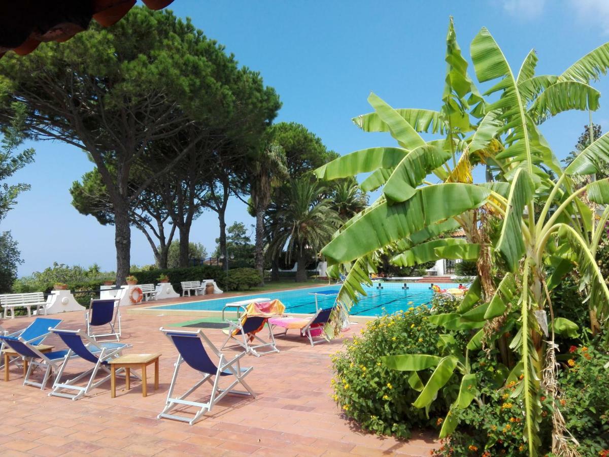 Villa Moma Giardino, Tennis E Piscina Panoramica อีสเกีย ภายนอก รูปภาพ